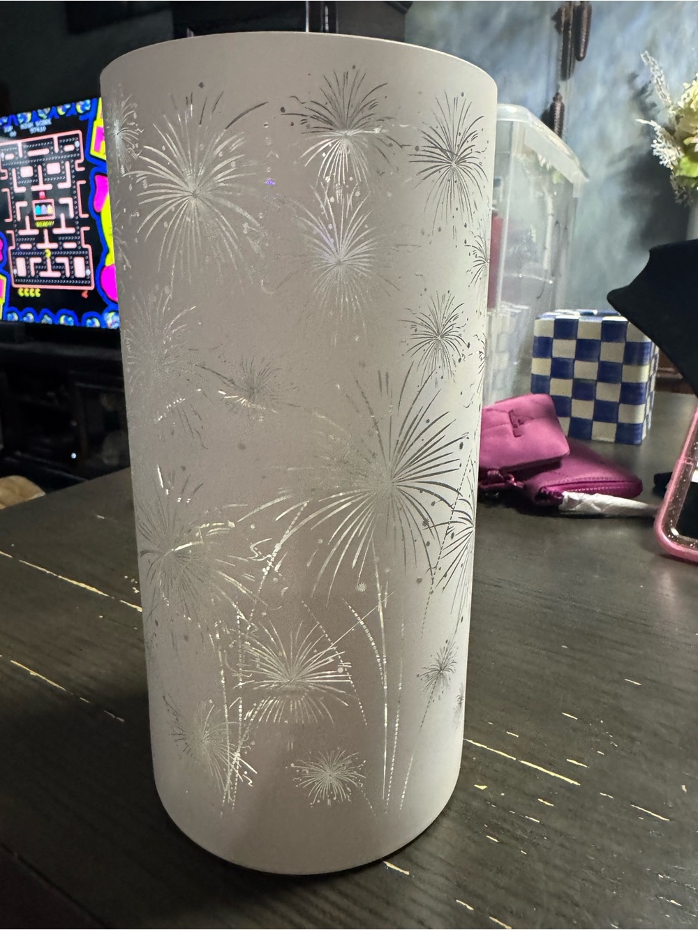 Source Unknown White Firework Pattern LED Party Lantern